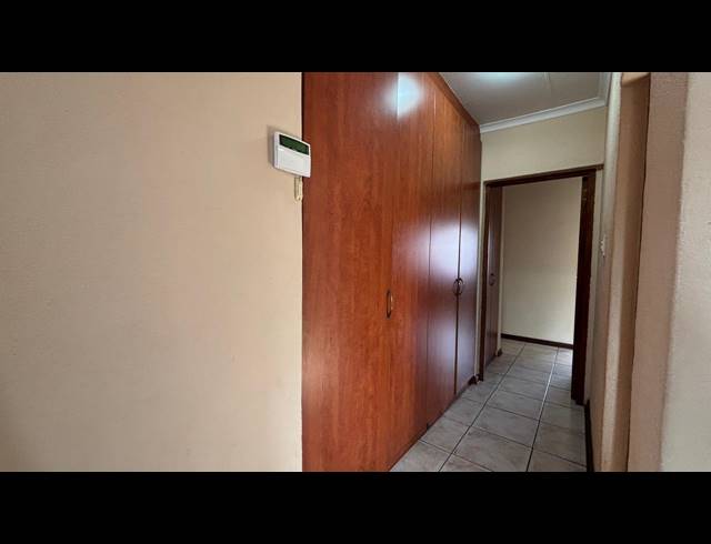 3 BEDROOM HOUSE TO LET IN STONEHENGE